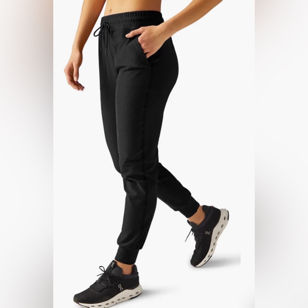 Beyond Yoga Black Track Pants